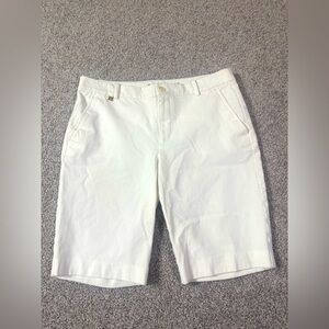 Like new! Lauren Ralph Lauren PoloWhite Bermuda Long Length Shorts – Size 8